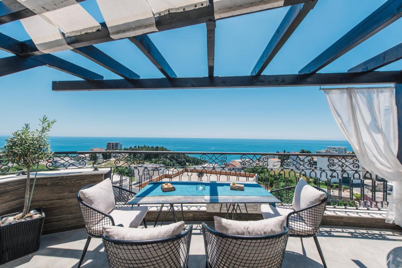 Hotel Padam & 4*