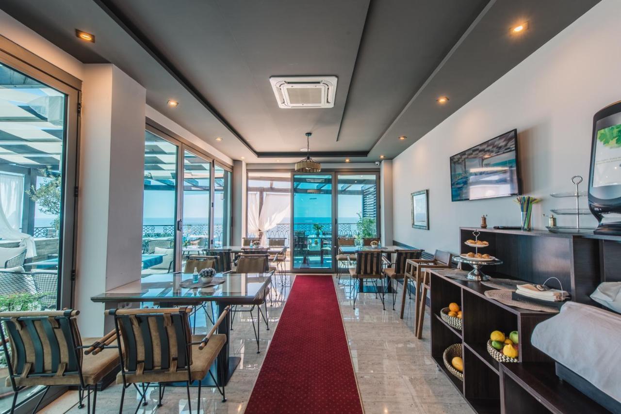 Padam & Hotel 4*