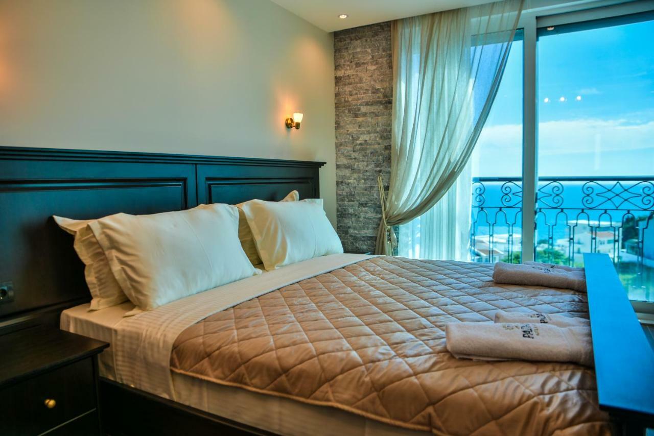 Hotel Padam & 4*