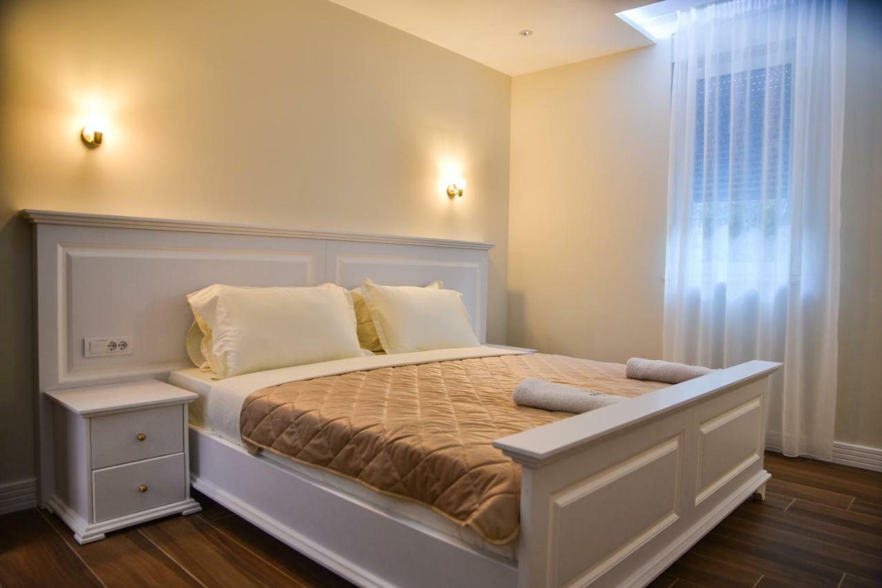 Padam & Hotel 4*